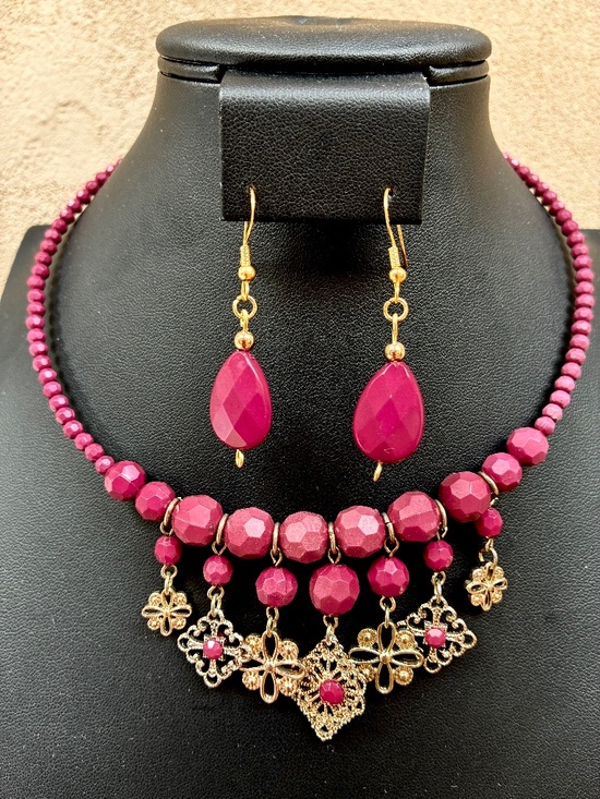 Hand Crafted Jewelry - Choker or Collar Necklace with Matching Earrings